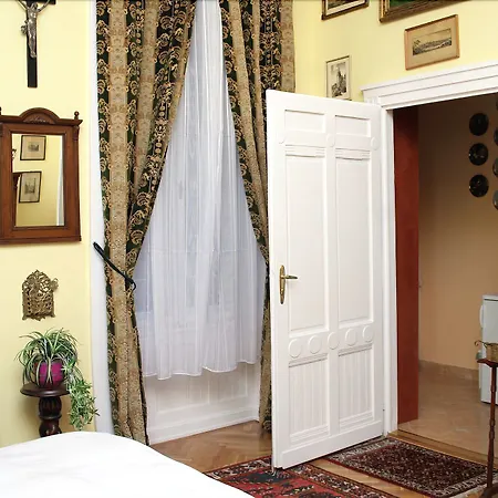 Rakoczi Boulevard Otel